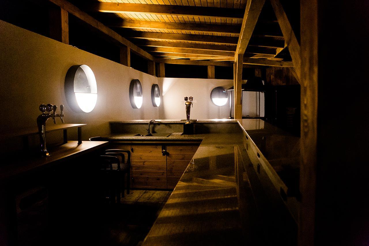 ミエレツ Bulwary Biznes Bed & Breakfast エクステリア 写真