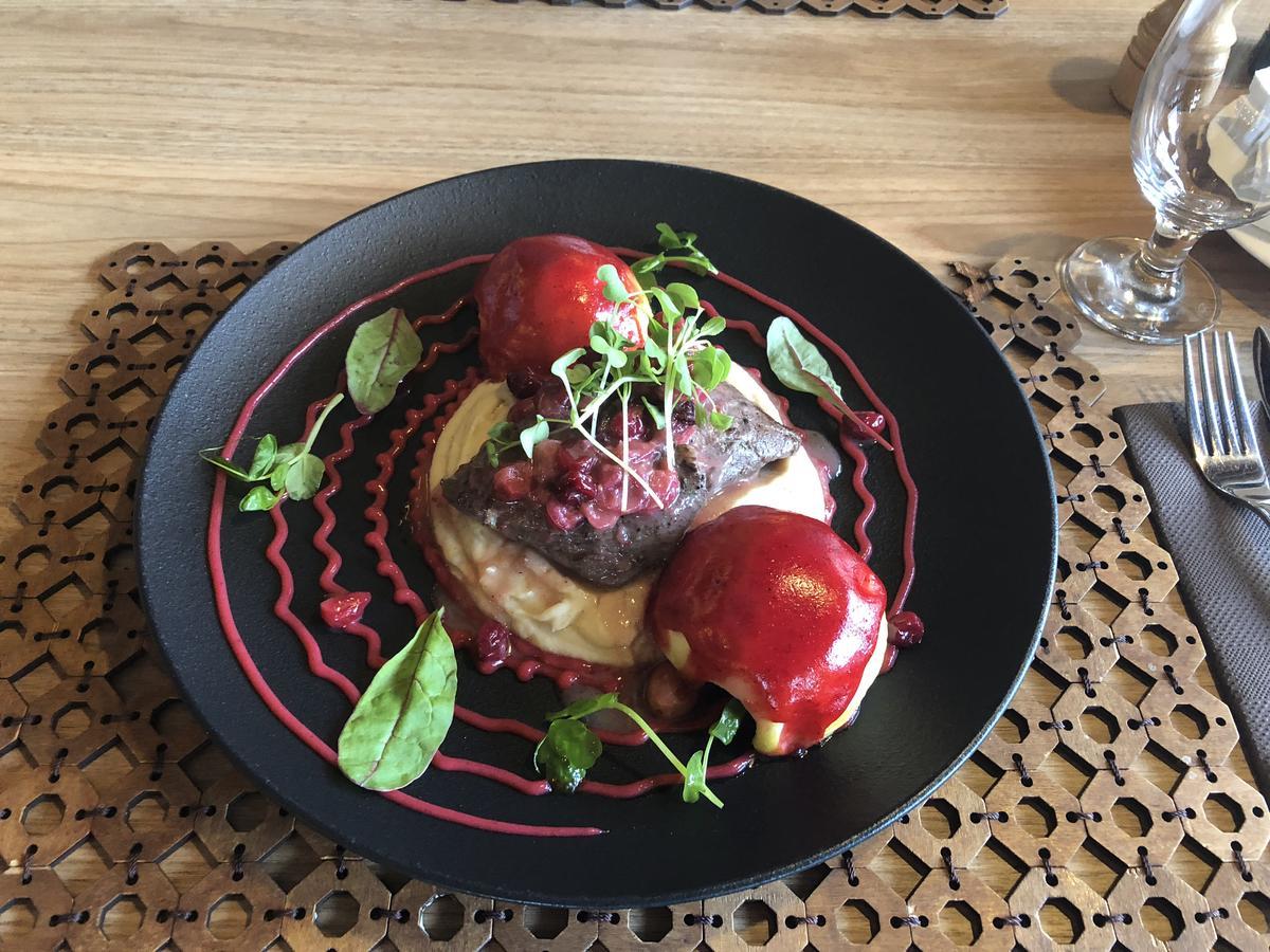 ミエレツ Bulwary Biznes Bed & Breakfast エクステリア 写真